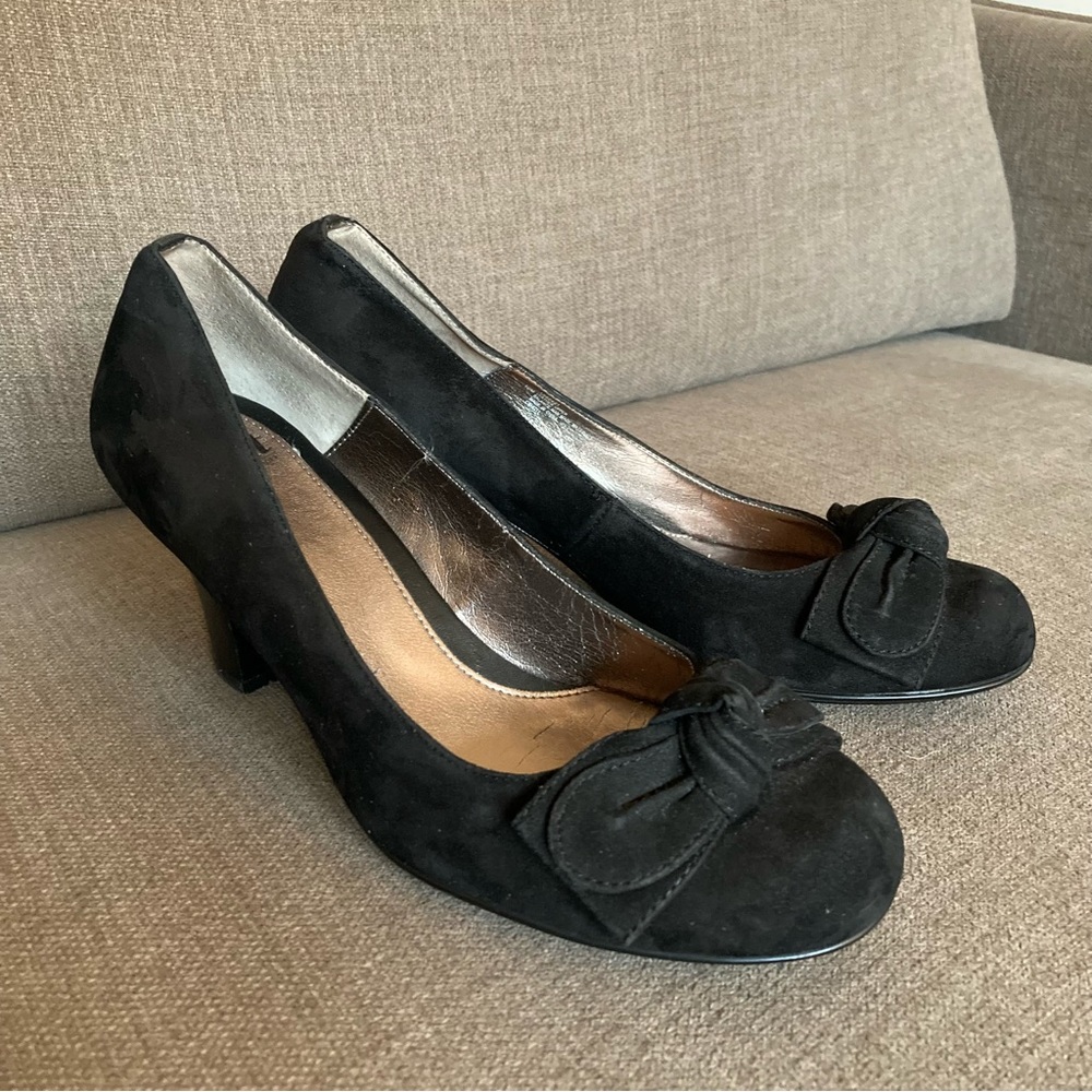 Sofft Black Suede Pumps Dress Shoes 3” Heel - 10